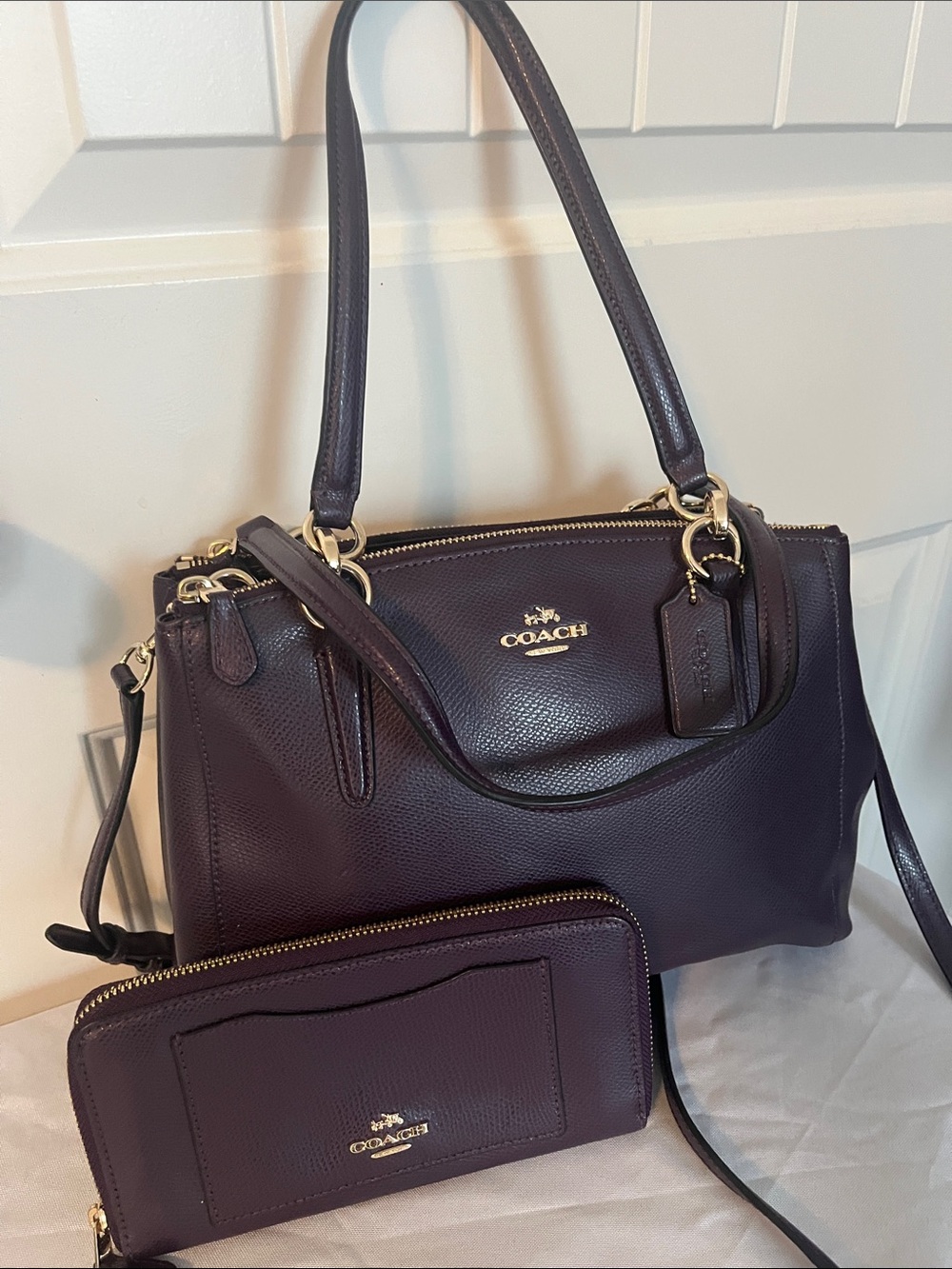 Coach Dark Plum Leather Satchel with Matching Wallet - Picture 2 of 9